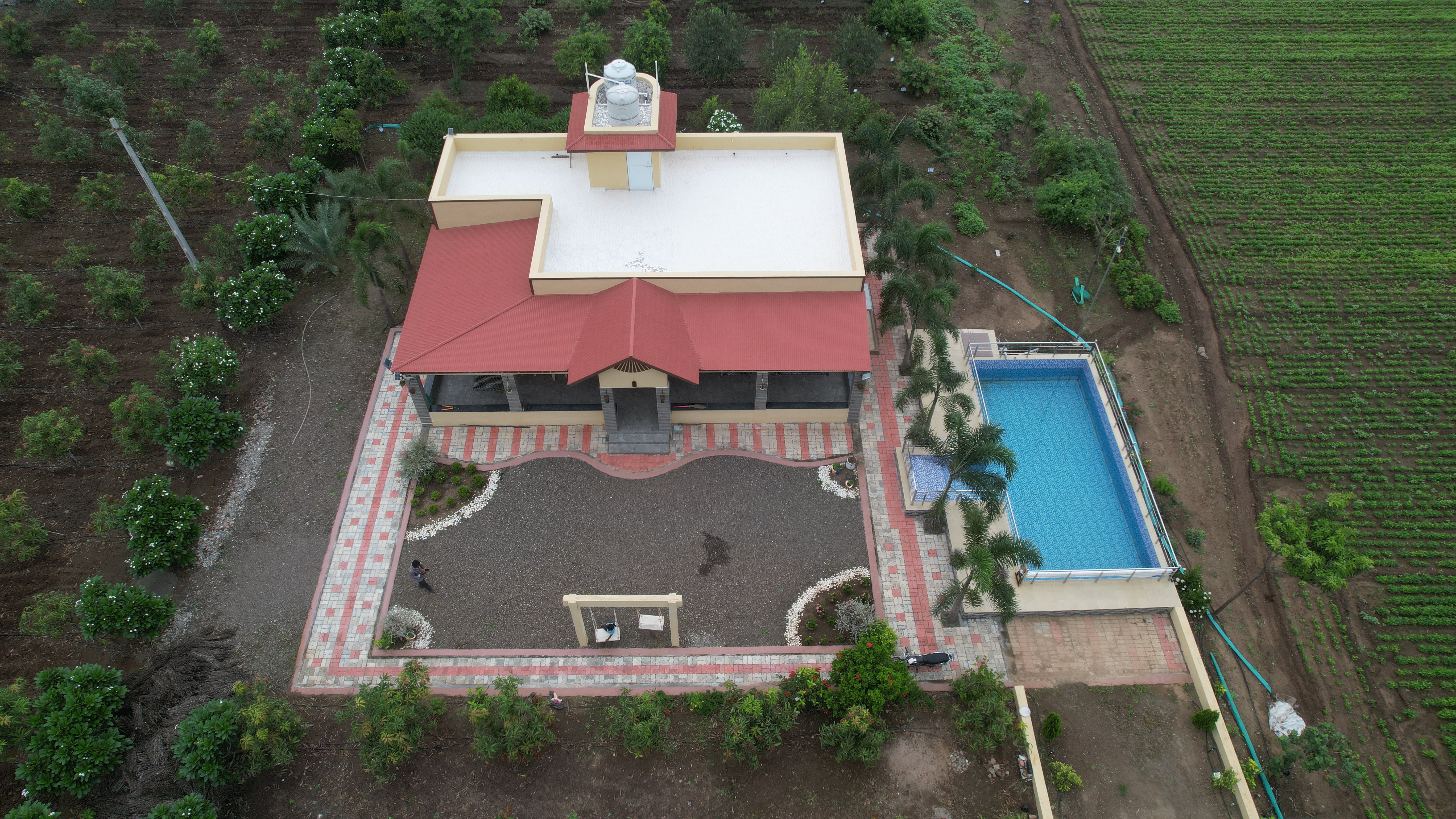 #GLEEKEYFARMHOUSE-6710